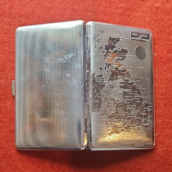 Other - Silver Great Britain and Nothern Ireland Map Engraved Cigarette Case